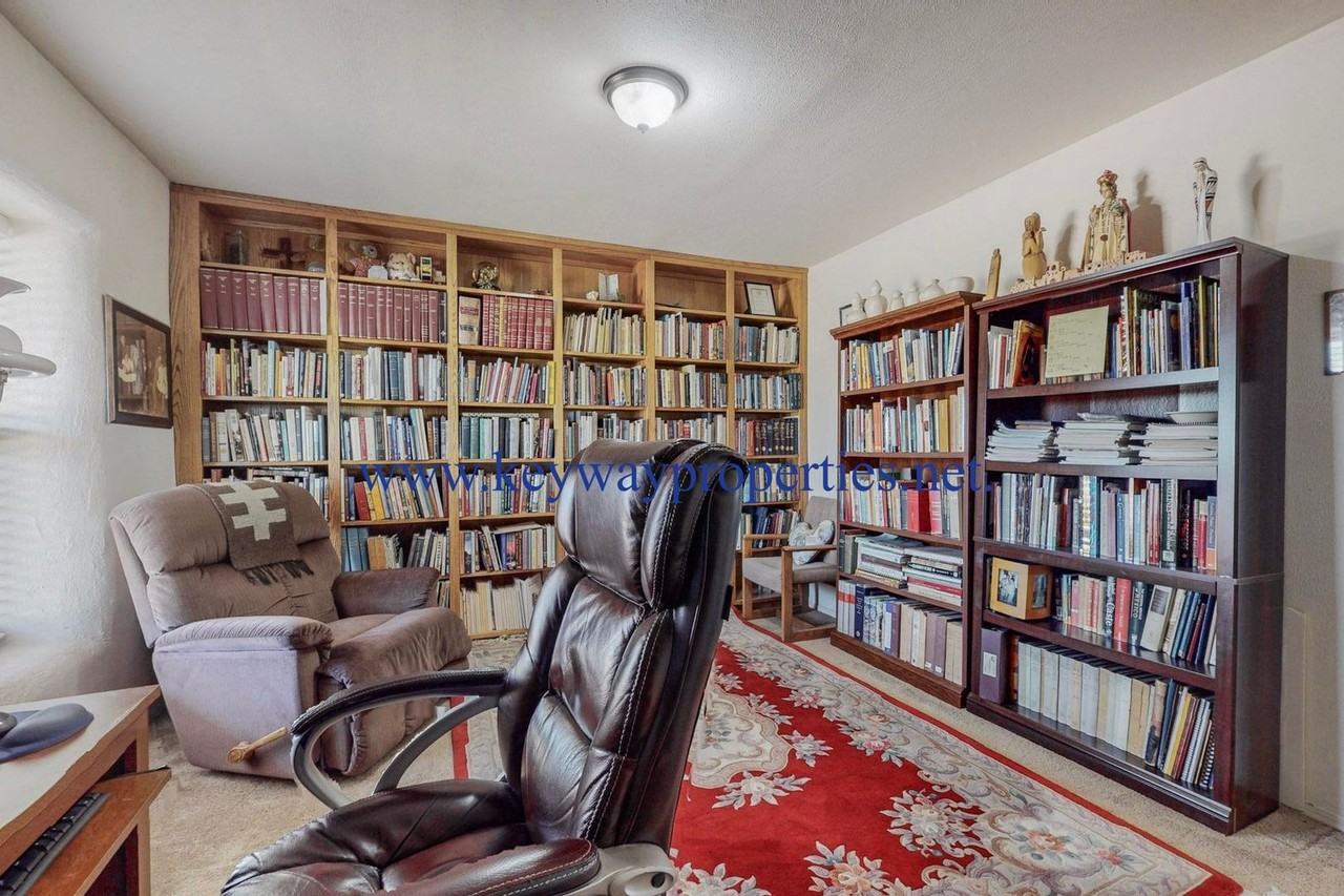 20 Ricardo Ave - Photo 3 of 13