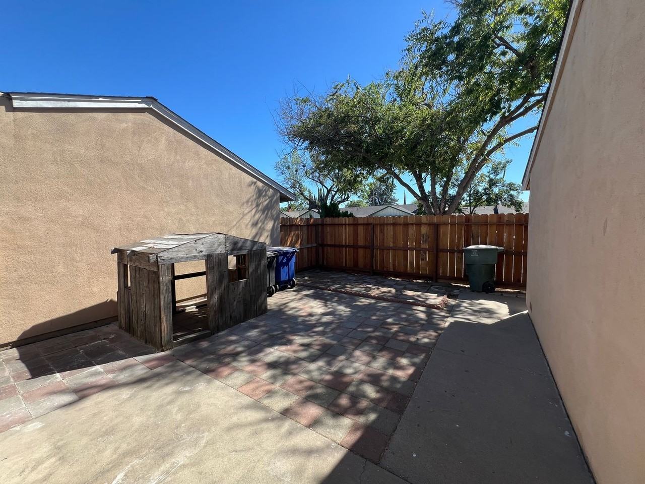 2336 Nancy Ln - Photo 3 of 27