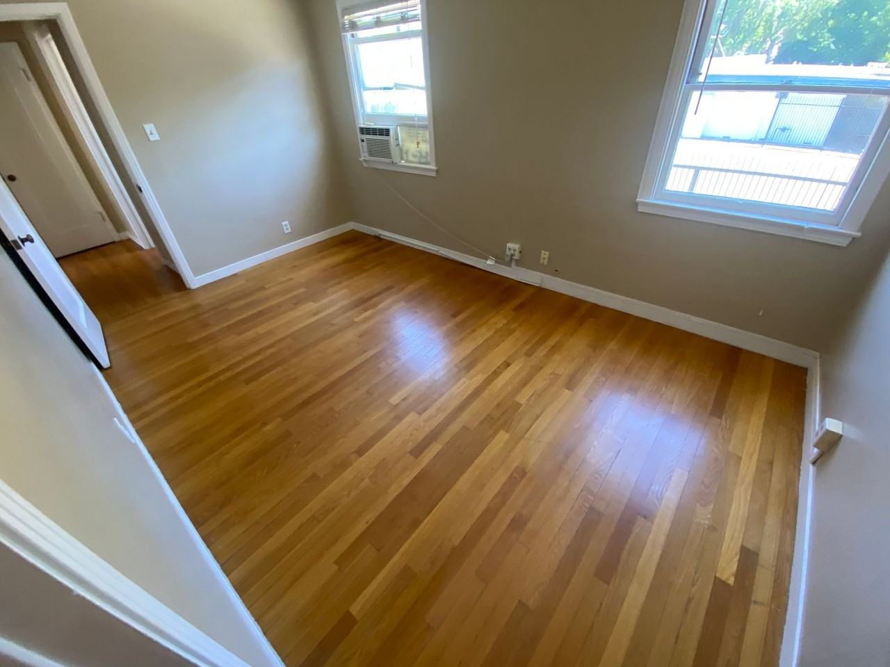 2621 O St - Photo 3 of 12