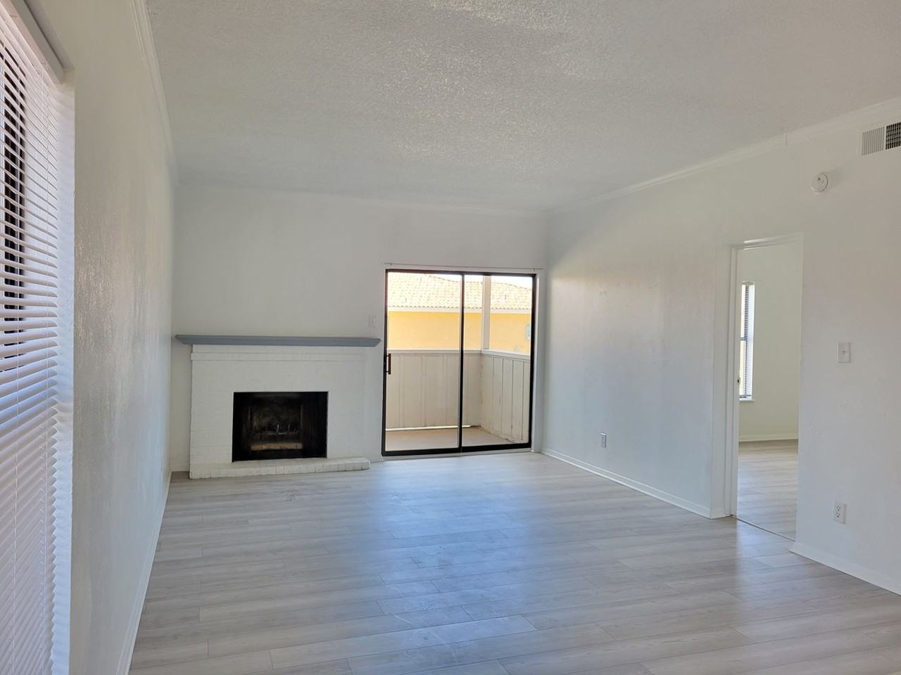 2520 E 7th St #D - Photo 3 of 12