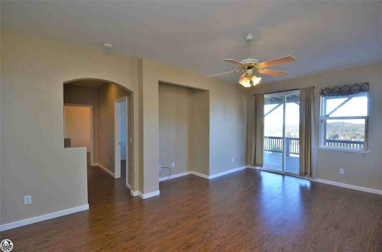 682 Twilight Ct - Photo 2 of 46