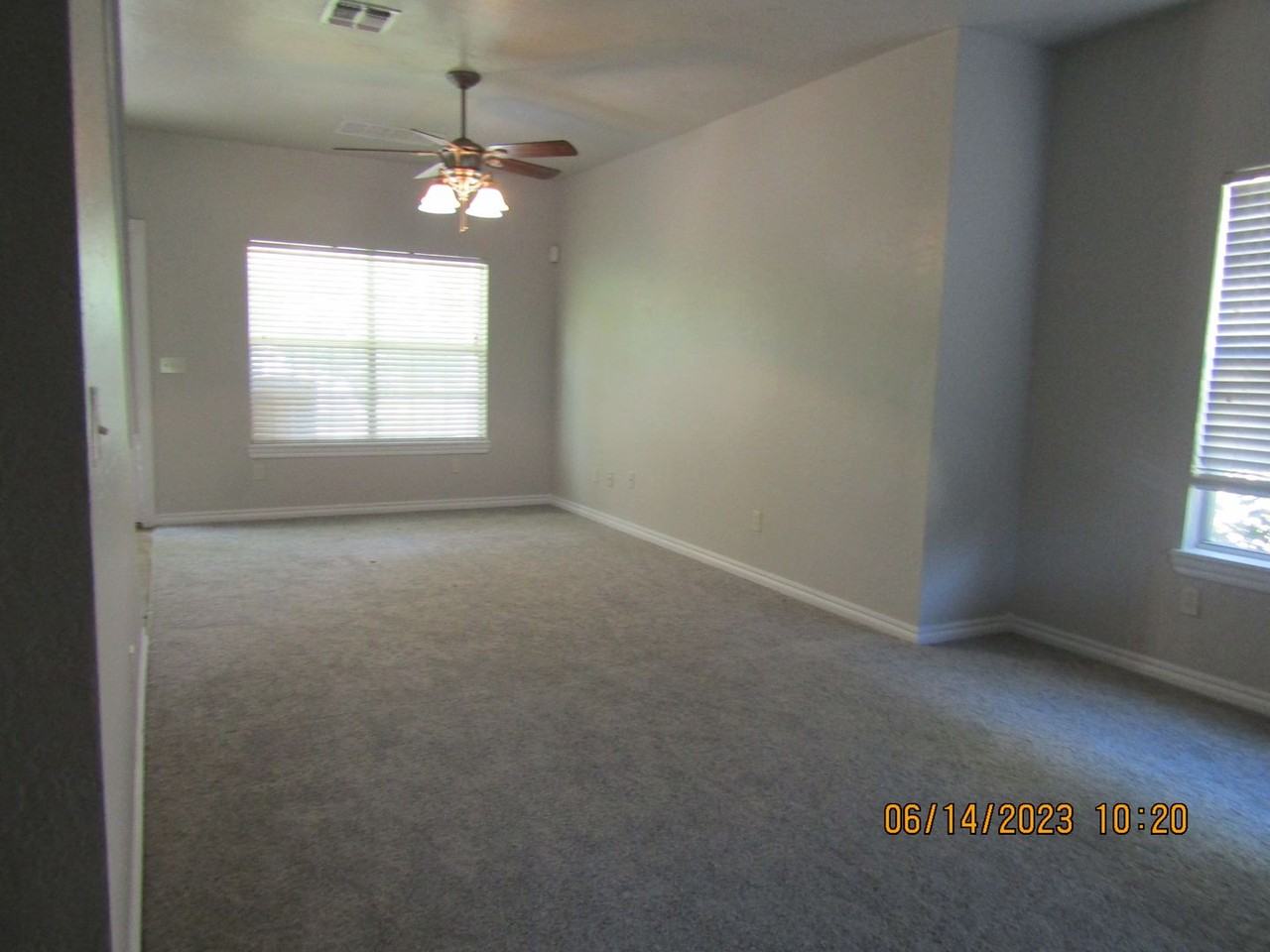 413 Nw Euclid Ave - Photo 6 of 34