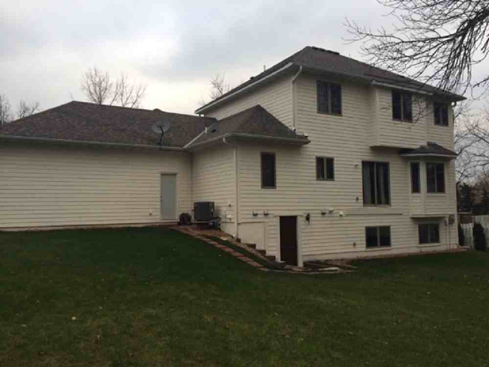 23655 Smithtown Road - Photo 2 of 8