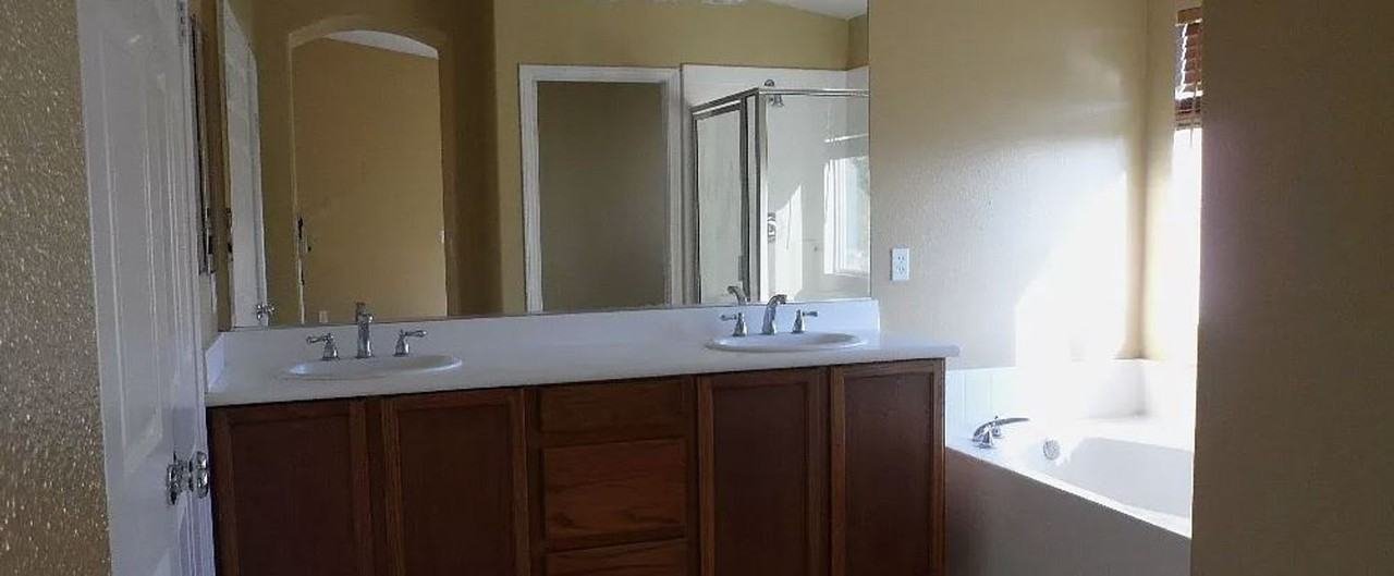 34825 Fairport Way - Photo 3 of 11