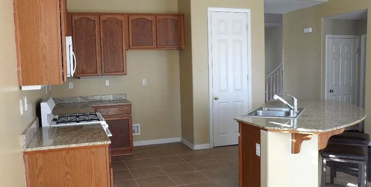 34825 Fairport Way - Photo 7 of 11