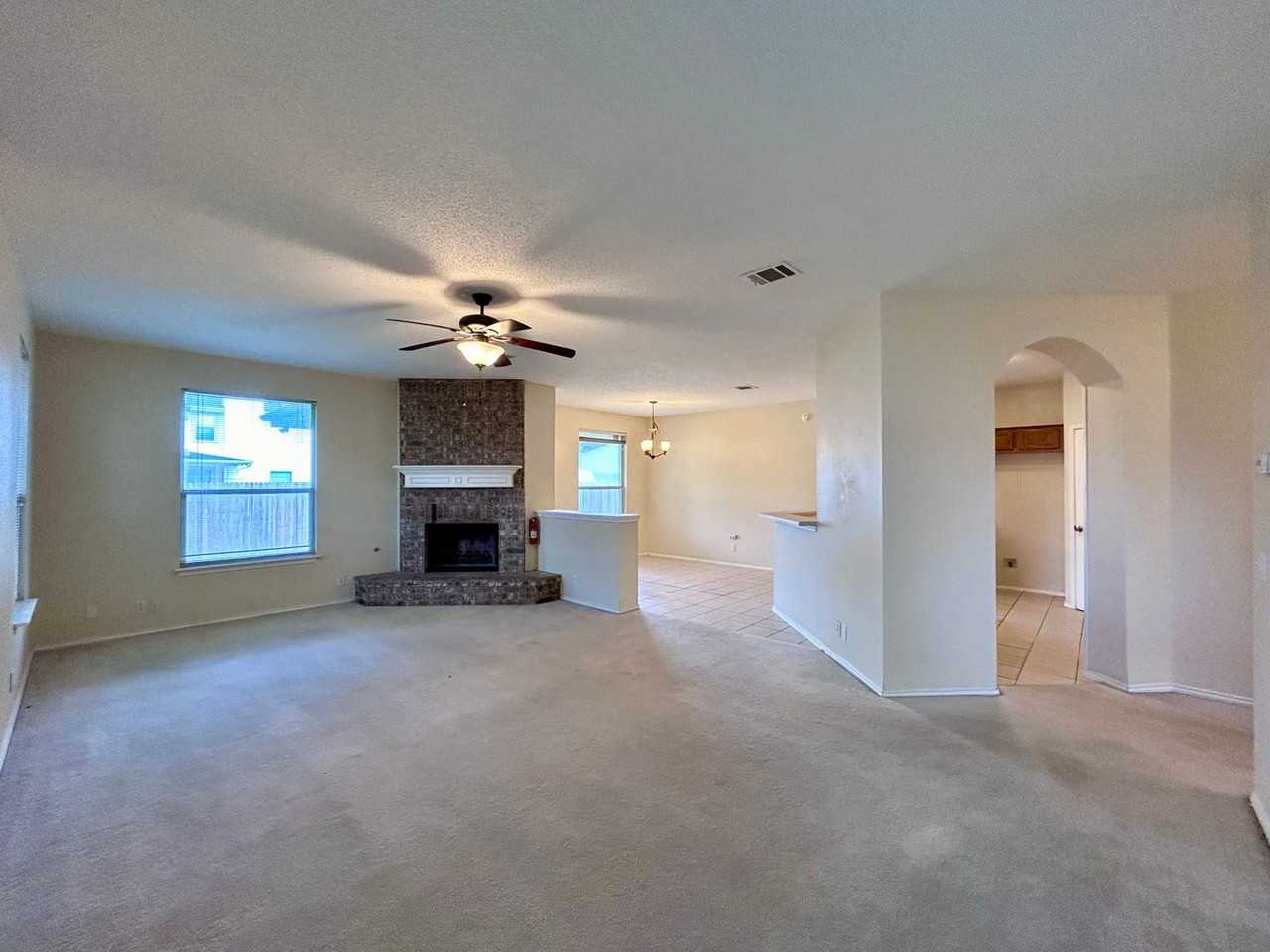 16825 Constantinople Ln - Photo 2 of 23