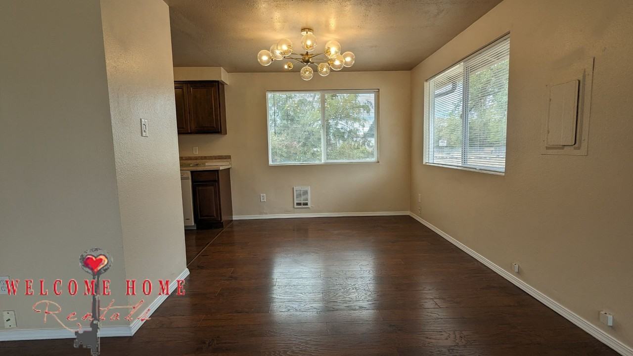 16549 Railway Rd Se - Photo 3 of 26