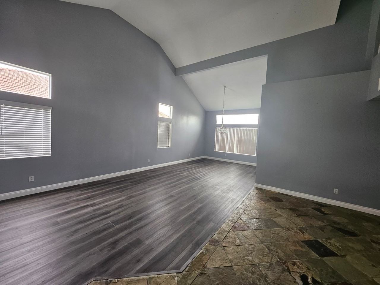 1269 Taft Ln - Photo 4 of 24