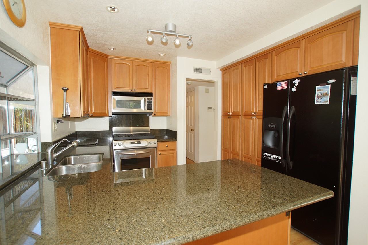 2932 Kiperash Dr - Photo 2 of 12