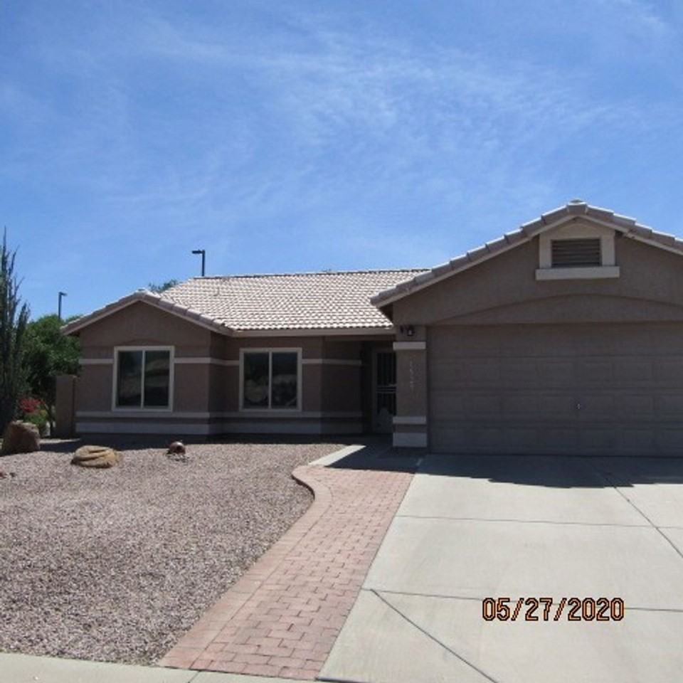 1529 S Sahuaro Dr - Photo 2 of 20