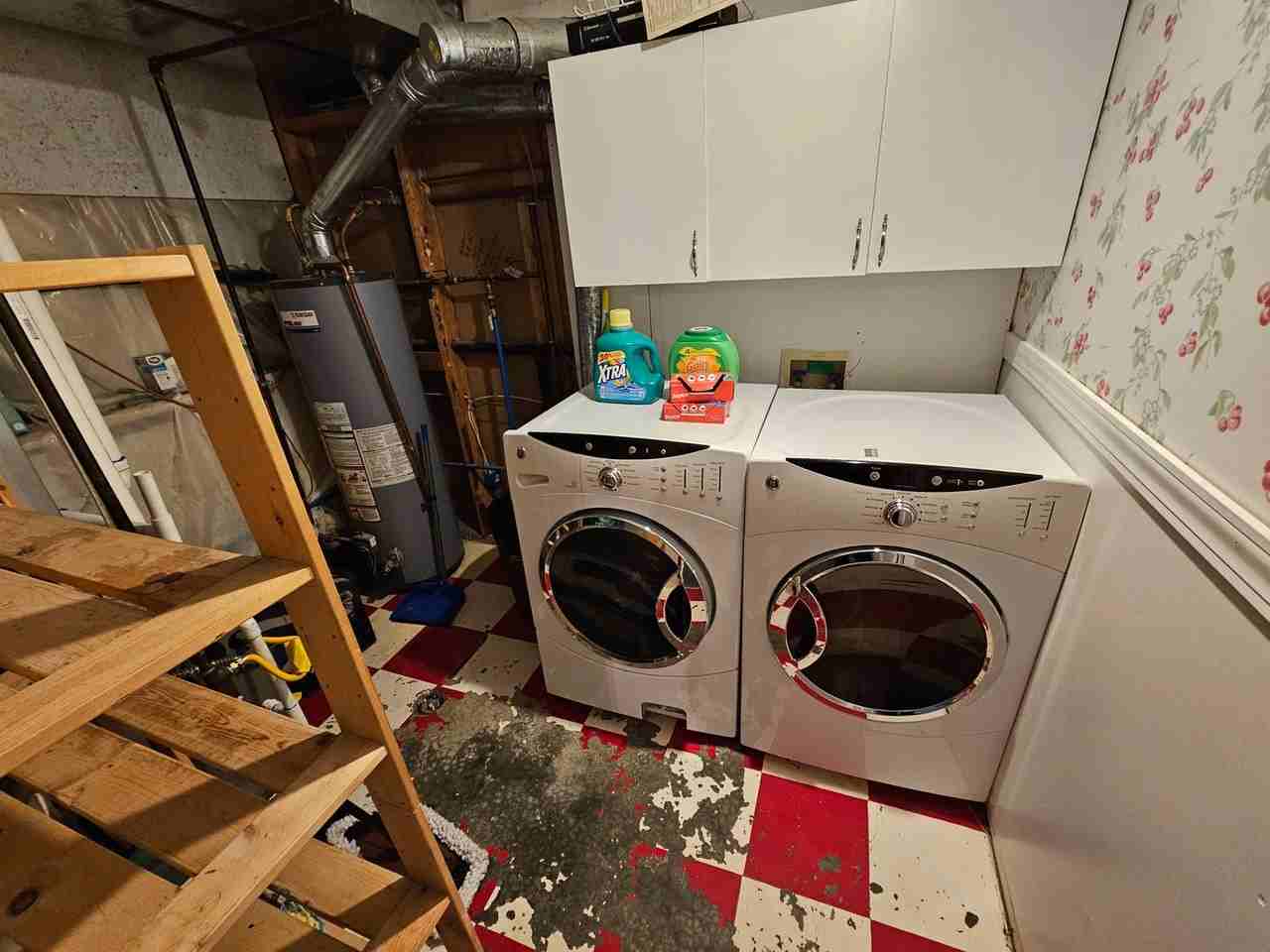 405 W 22nd Ave #C - Photo 3 of 8