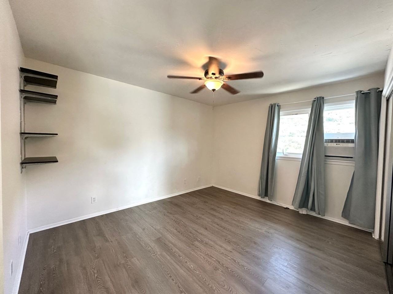 1058 Awawamalu St #E - Photo 2 of 23