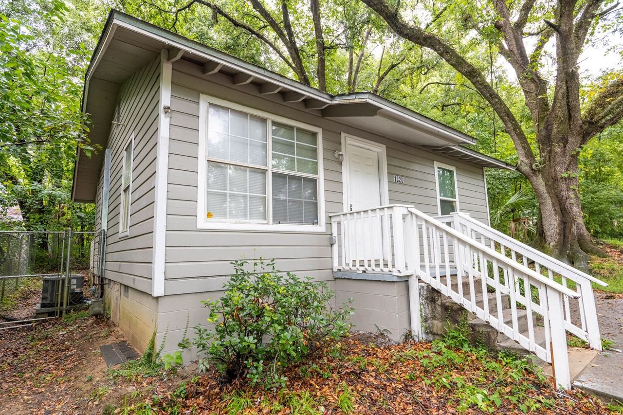 1320 Idaho St - Photo 2 of 19