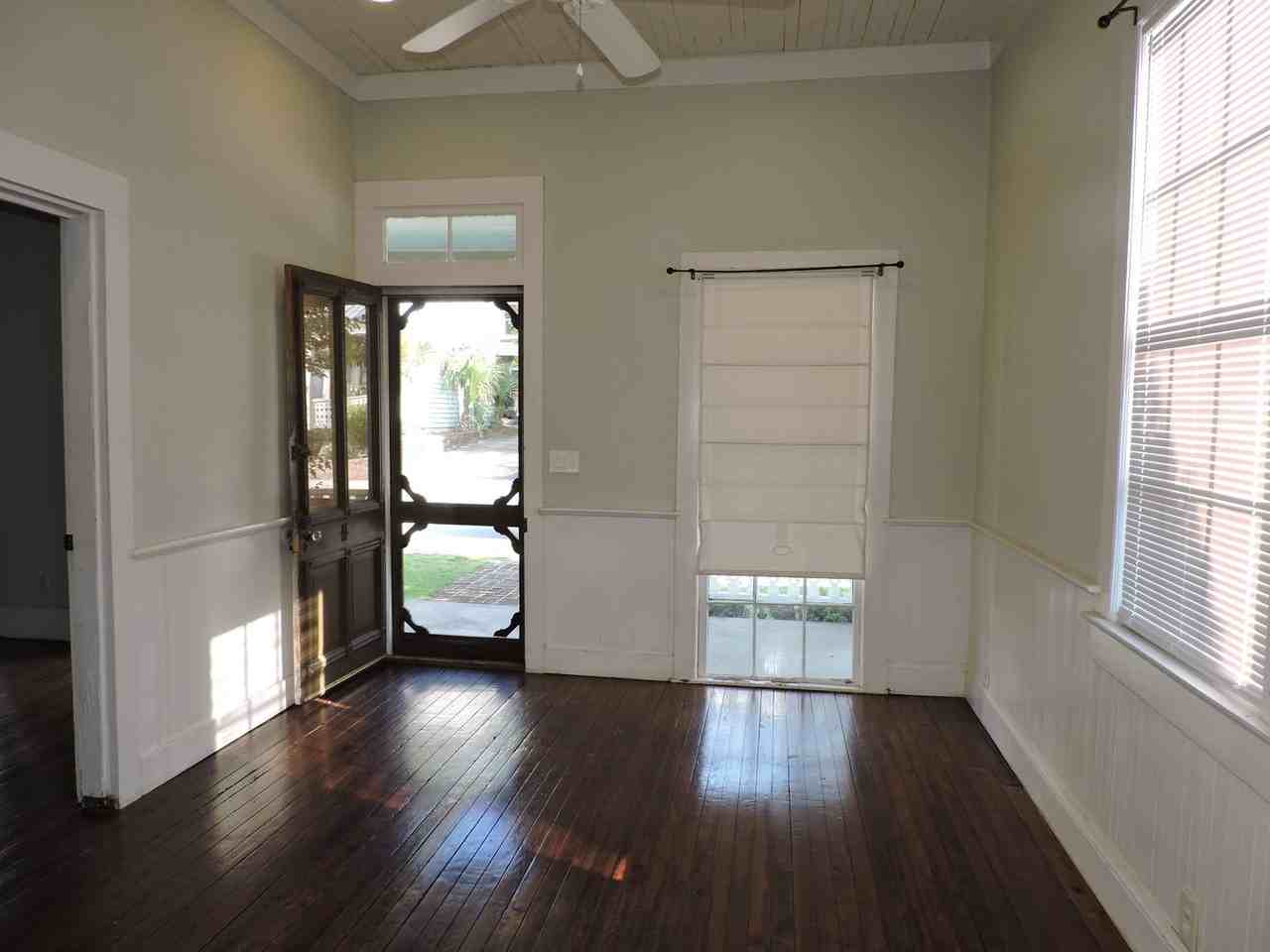 418 E Intendencia St - Photo 3 of 22