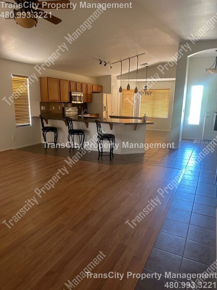 9279 E Shasta Dr - Photo 2 of 16