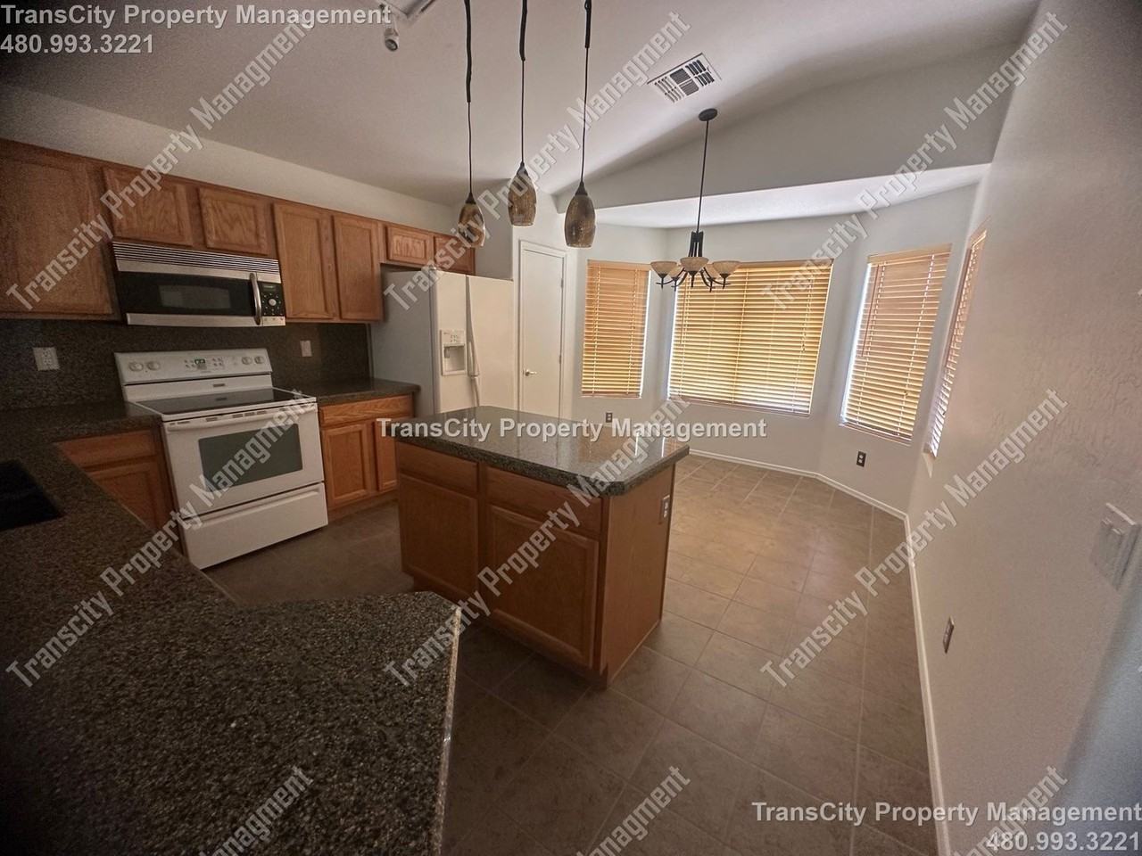 9279 E Shasta Dr - Photo 3 of 16