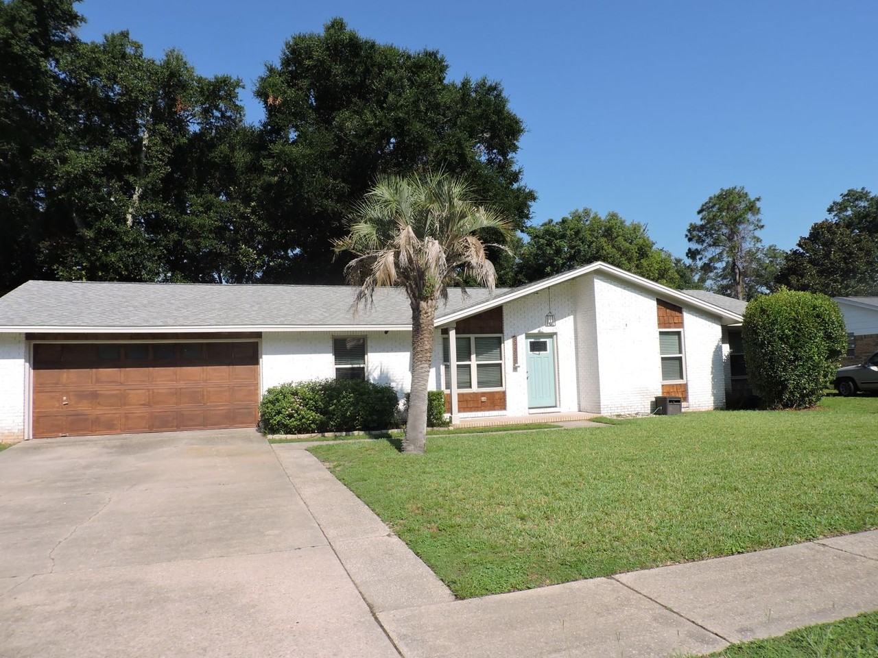 8235 Banberry Rd - Photo 2 of 28