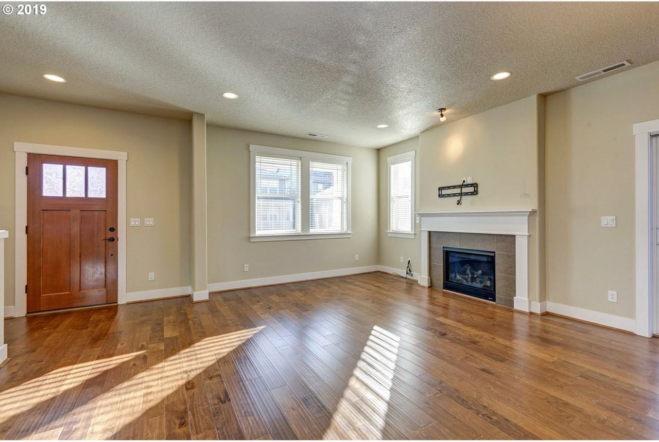 461 Sw 200th Ave - Photo 5 of 33