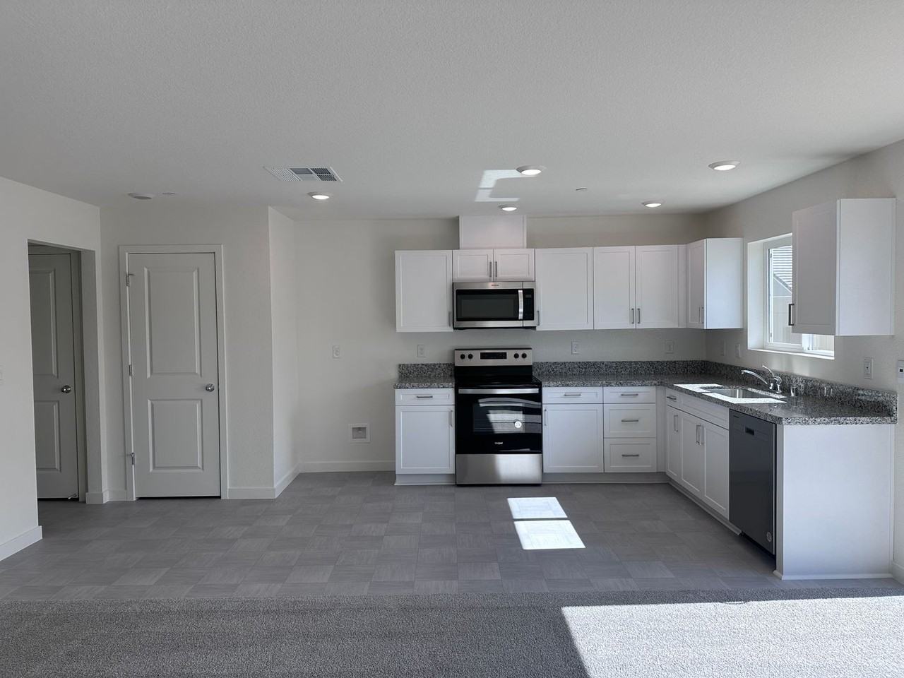 7760 Forestdale Way - Photo 2 of 12