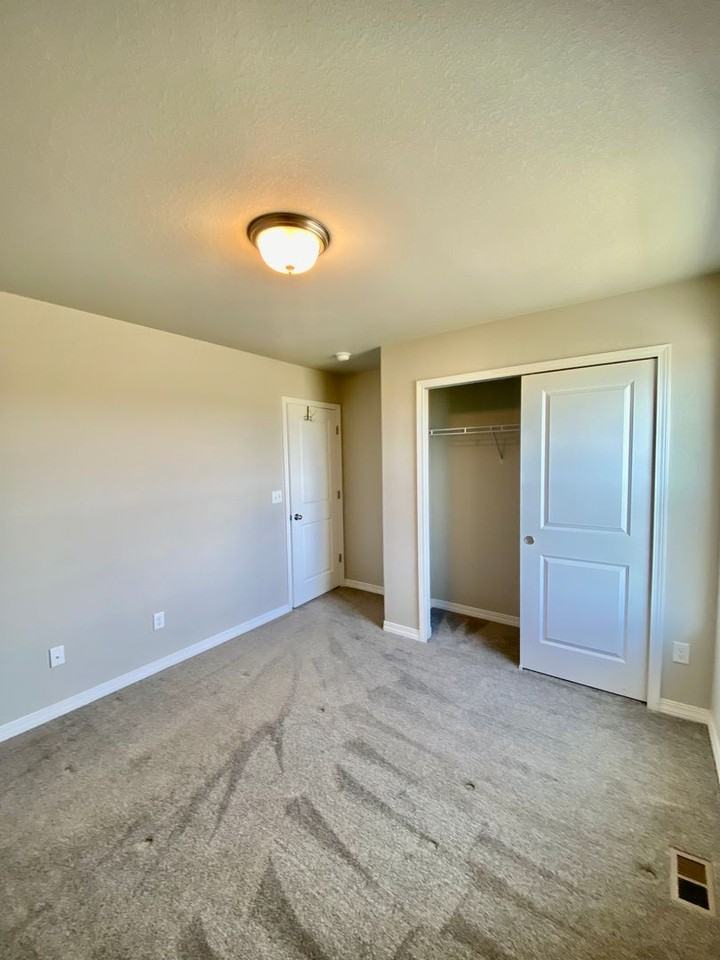 8274 Talc Dr - Photo 7 of 24