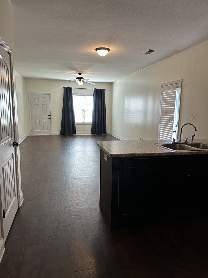 1849B Evans Rd - Photo 4 of 6