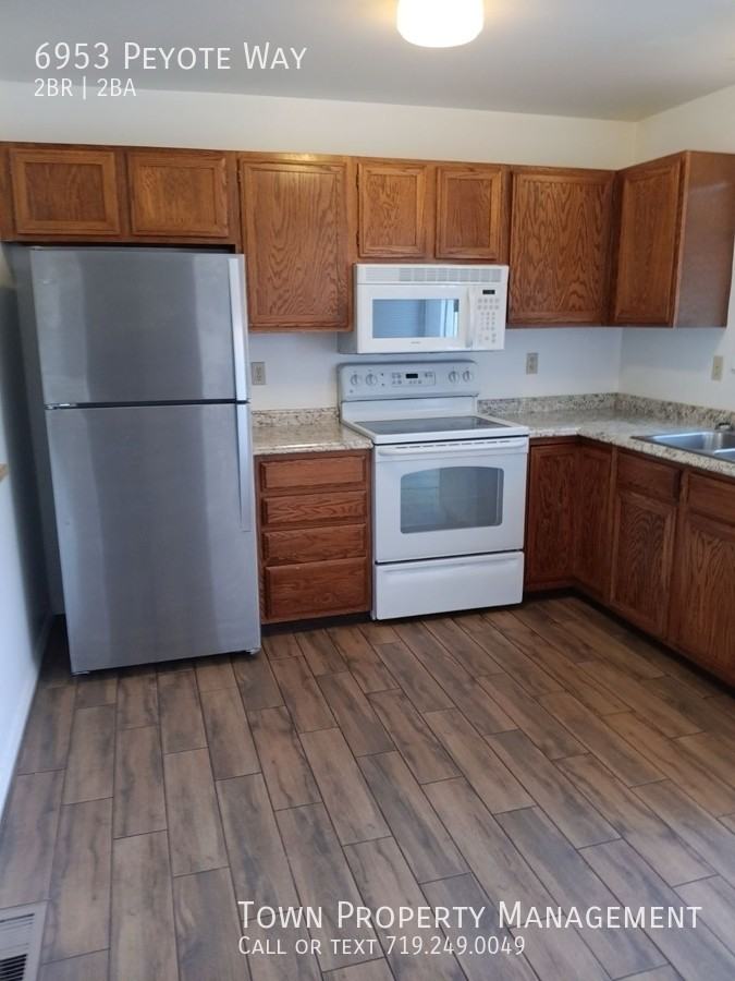 6953 Peyote Way - Photo 2 of 8