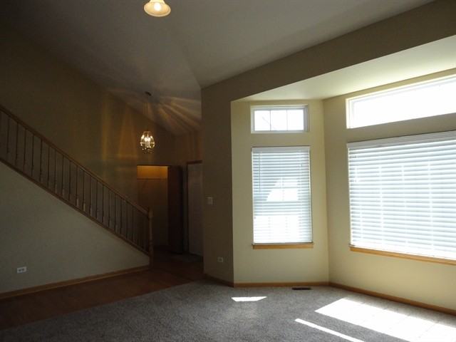 26344 Wild Rose Dr - Photo 2 of 11