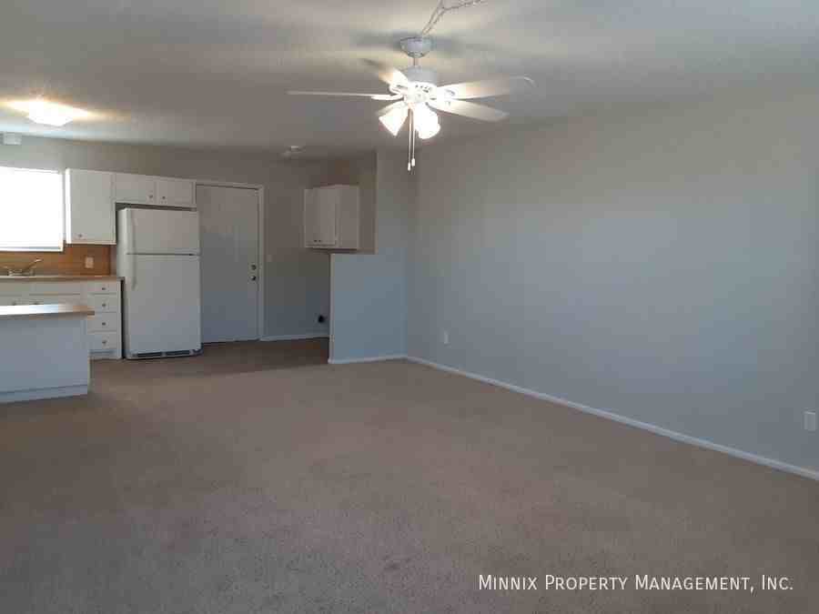 2402 W 16th St #A - Photo 2 of 9
