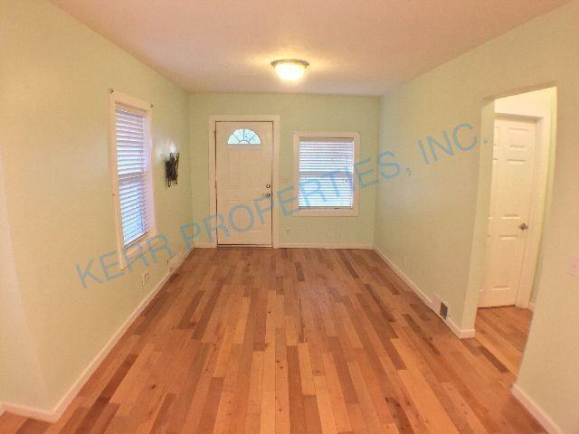 5025 Se Knapp St - Photo 2 of 17