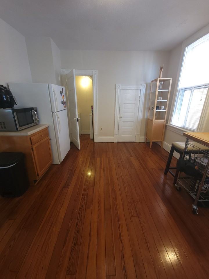 1418 Church St #1 - Photo 6 of 13