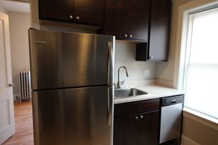 4413 N La Crosse Ave #1 - Photo 1 of 1