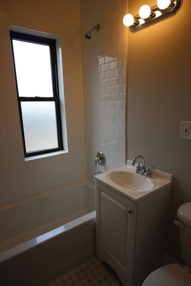 4413 N La Crosse Ave #1 - Photo 5 of 9