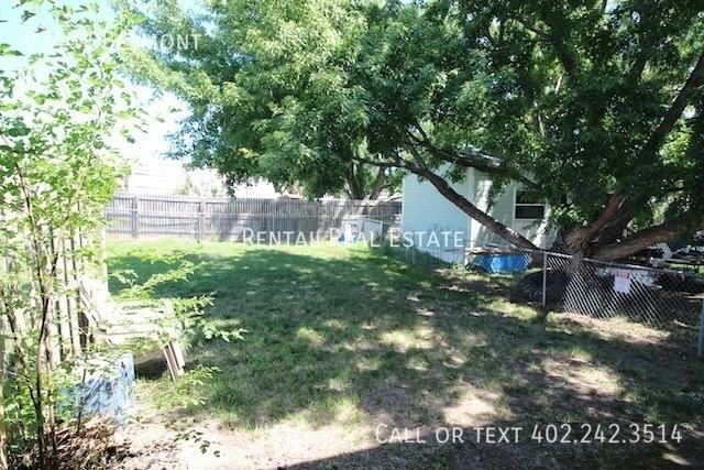 924 W Belmont Ave - Photo 3 of 22