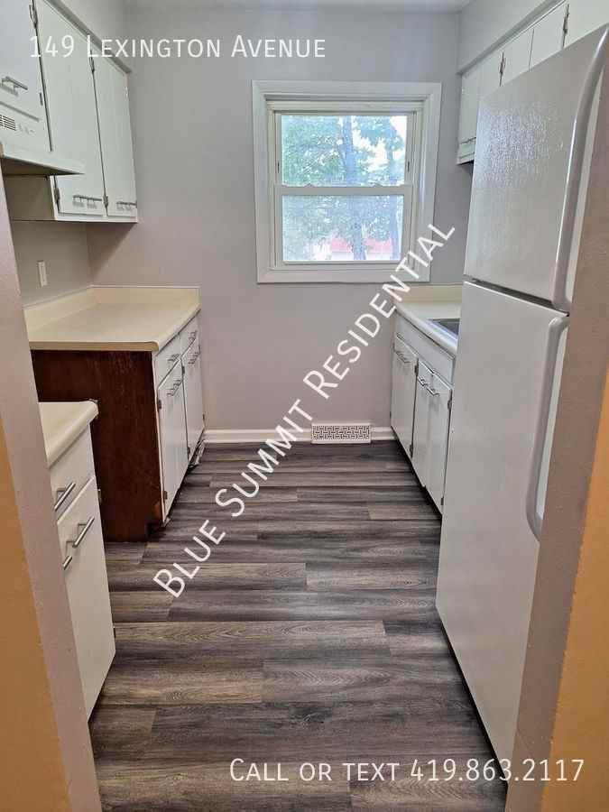 149 Lexington Ave - Photo 4 of 10