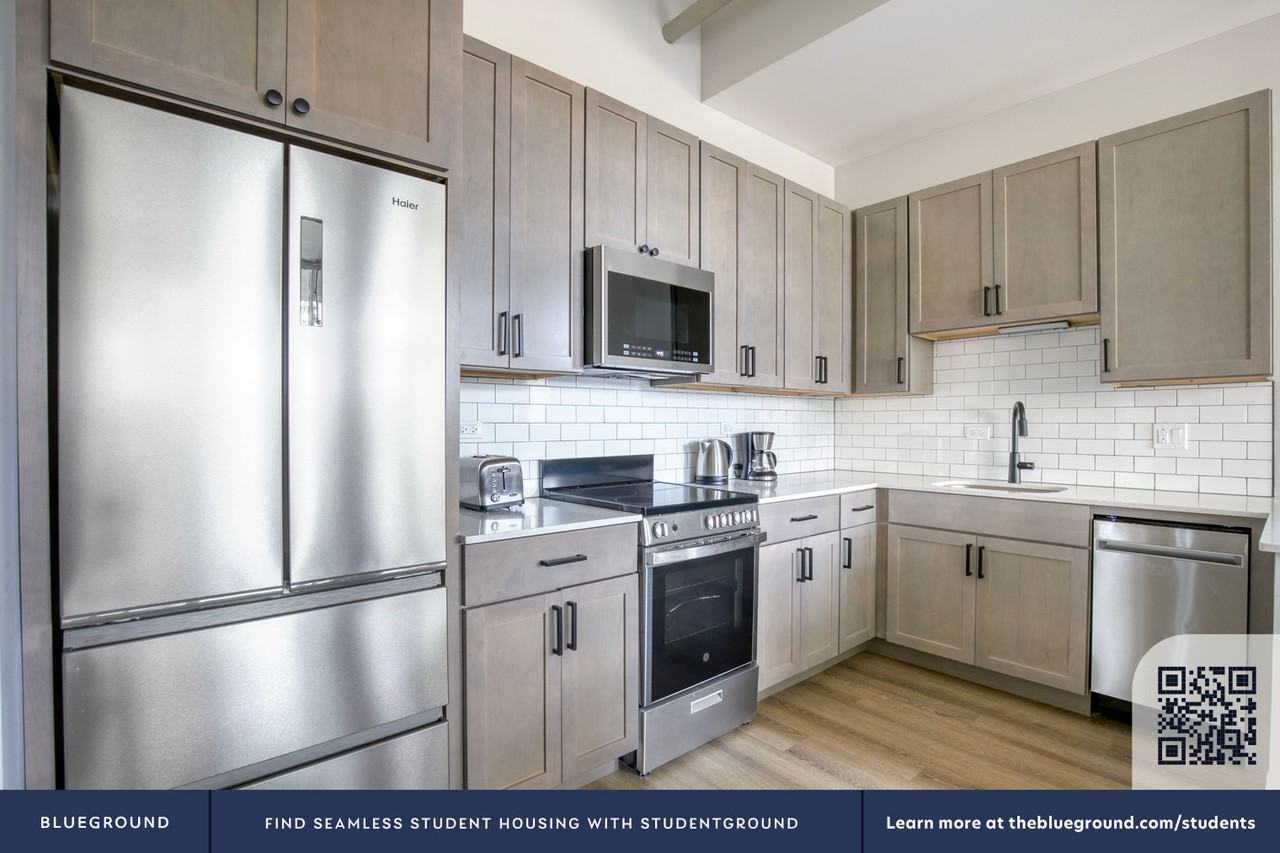 5600 North Sheridan Road - Photo 6 of 33