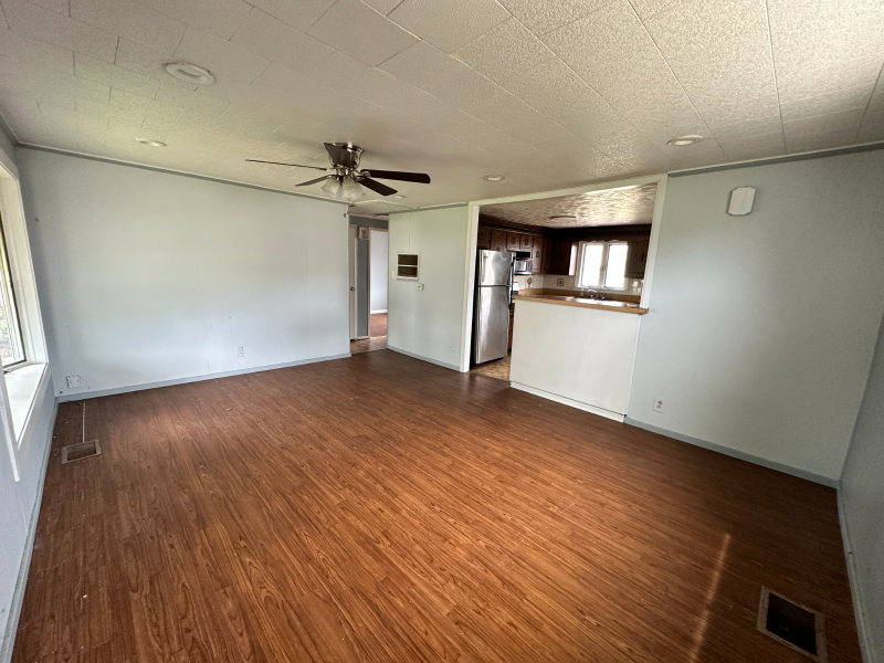 8803 S Kolin Ave - Photo 3 of 10