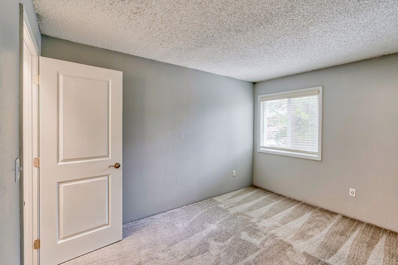 West End Flats - Photo 4 of 40