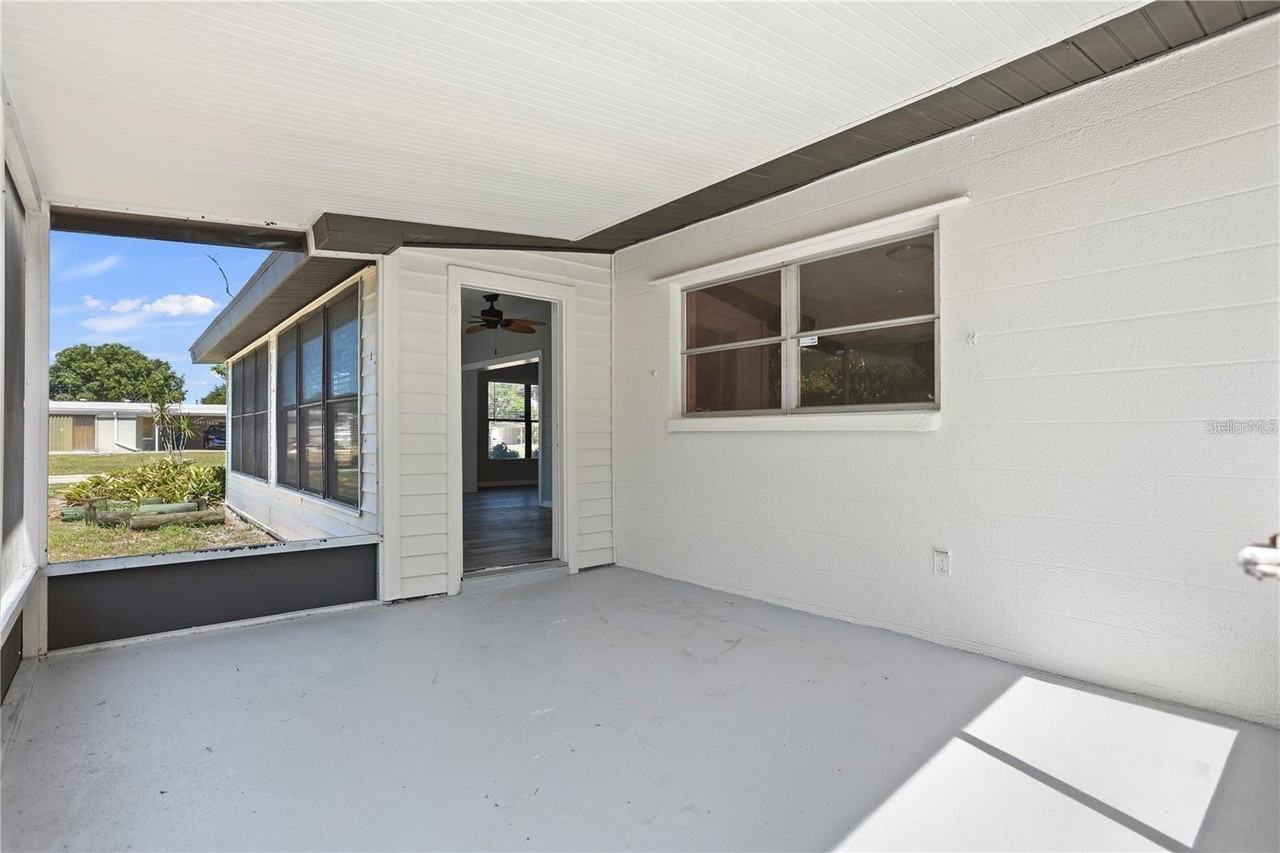 6615 Renssalaer Dr - Photo 6 of 31