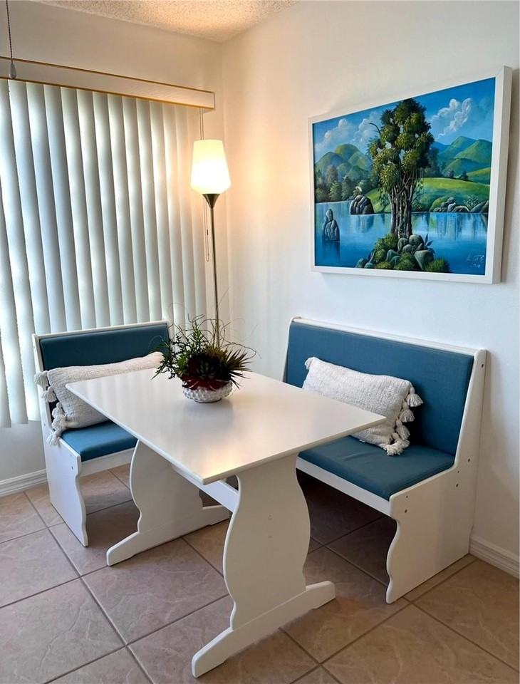 1314 Corona Avenue - Photo 6 of 17