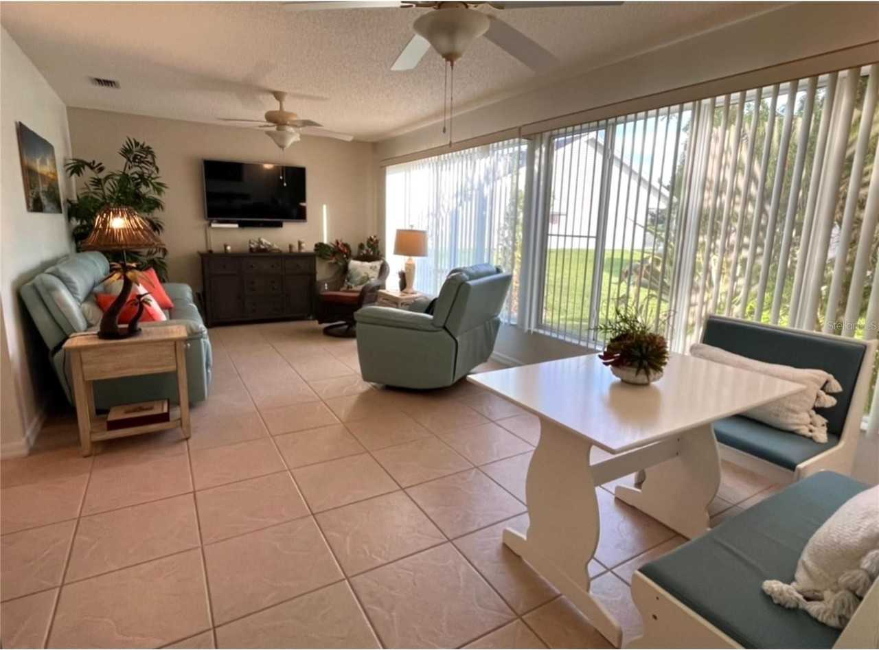 1314 Corona Avenue - Photo 7 of 17