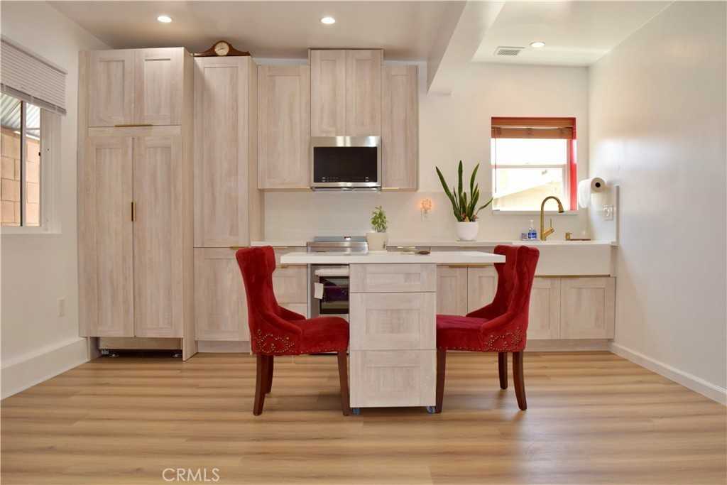 10202 Mount Gleason Ave, Los Angeles, CA 91042 Studio Apartment for