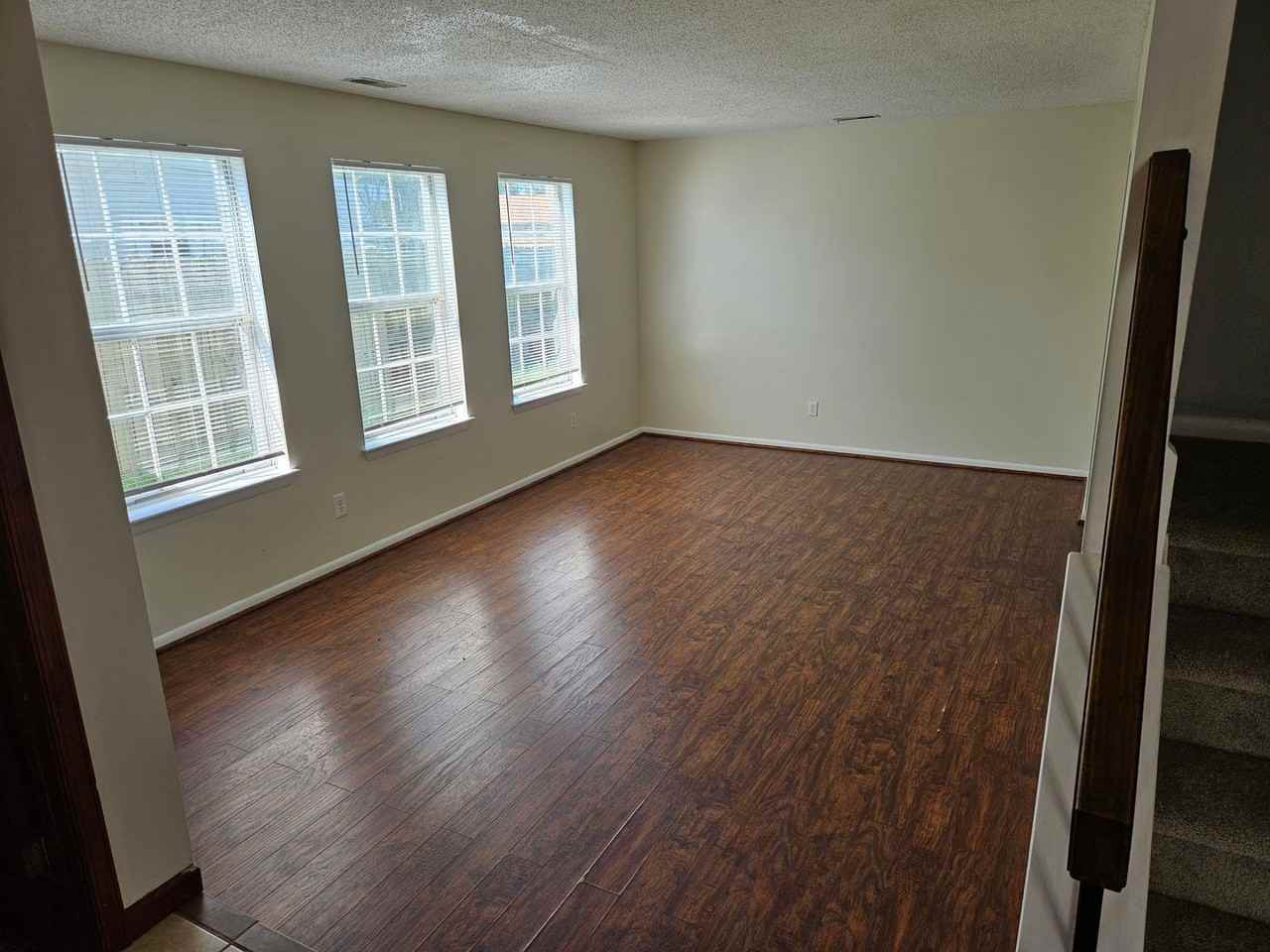 900 Shadow Tree Way - Photo 2 of 22