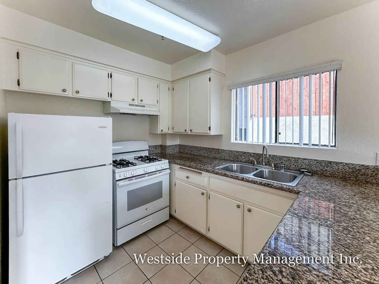 3848 Overland Ave. - Photo 3 of 13