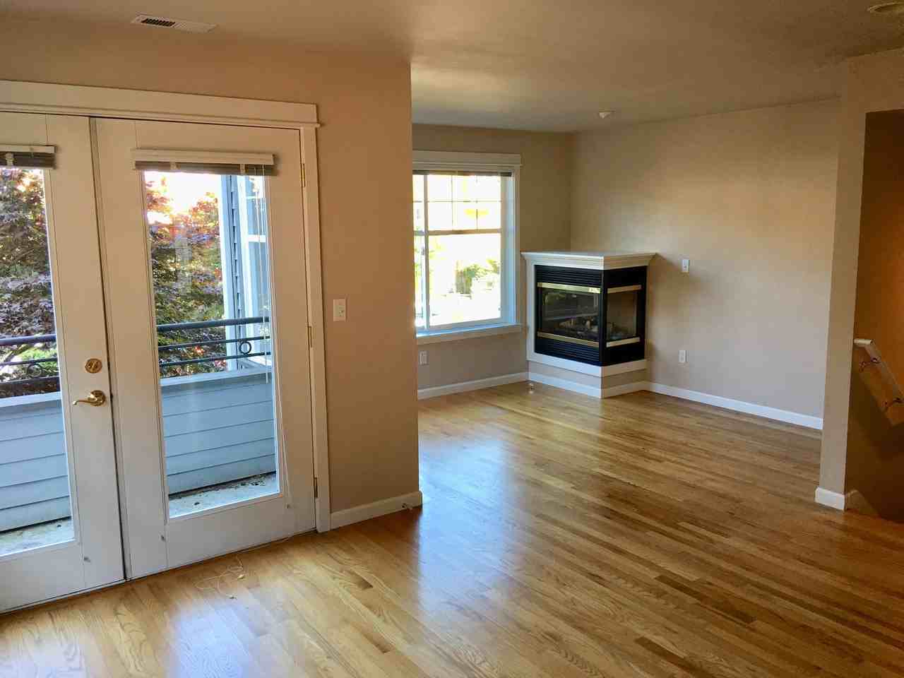 6521 24th Ave Ne - Photo 2 of 12