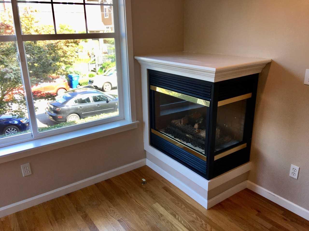 6521 24th Ave Ne - Photo 4 of 12