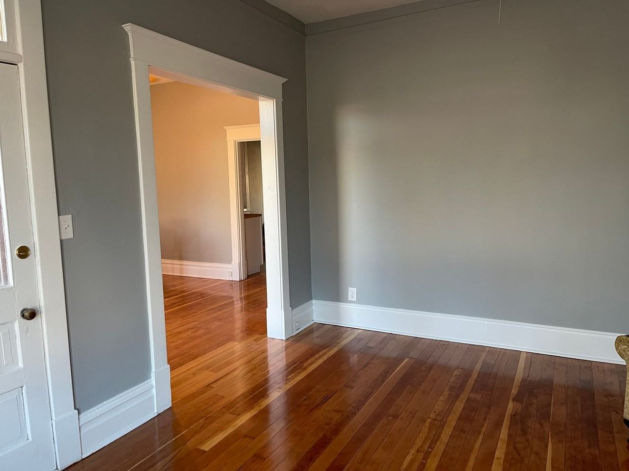 2015 Wall St - Photo 4 of 17