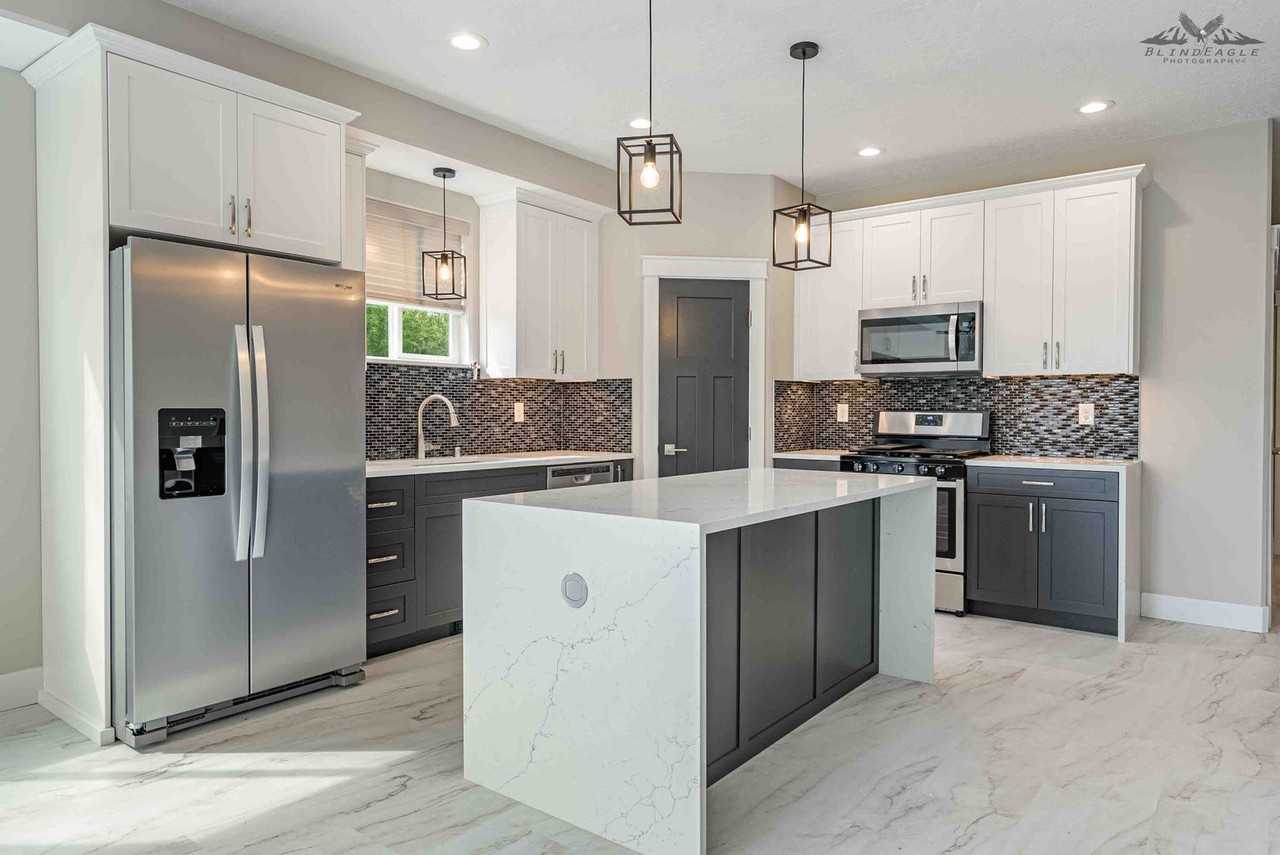 7650 E Ashmore Avenue - Photo 4 of 38