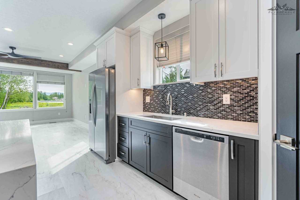 7650 E Ashmore Avenue - Photo 6 of 38