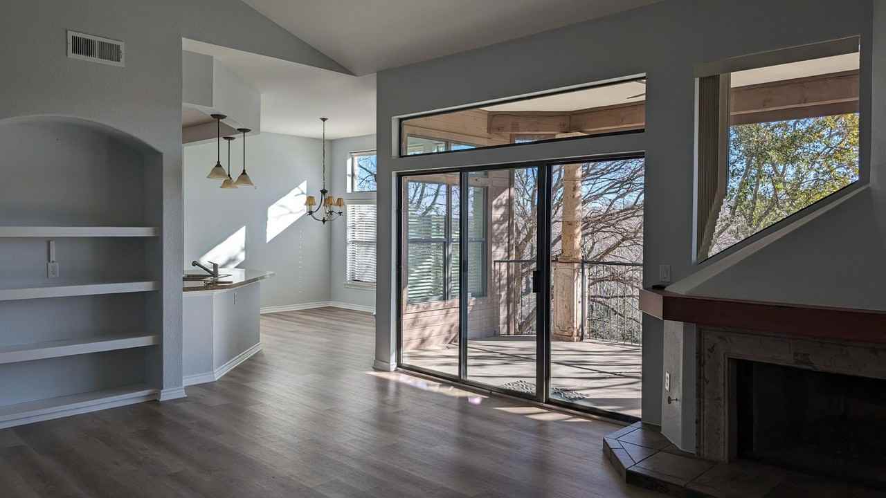 300 San Gabriel Village Blvd - Photo 3 of 16