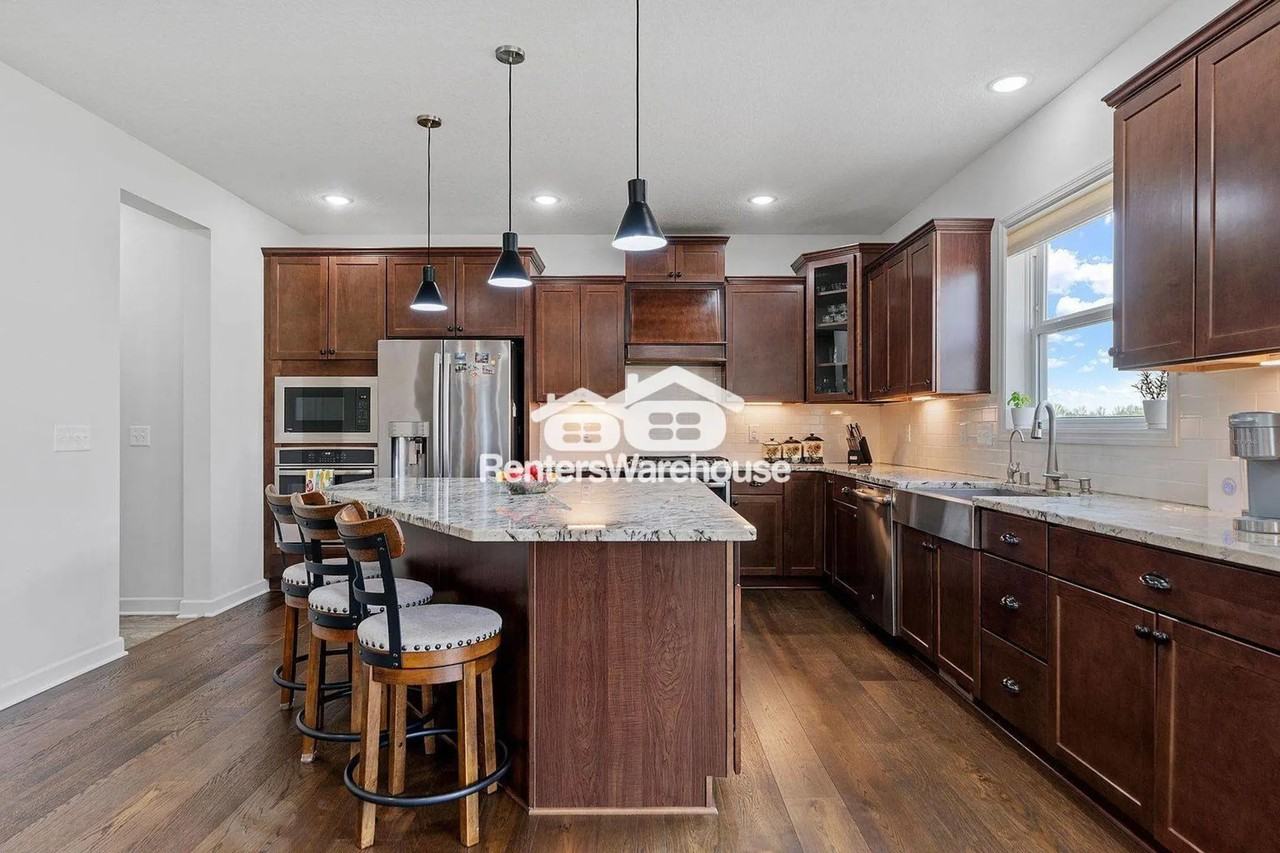 1945 Alphon Dr - Photo 3 of 37